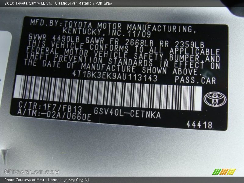 Classic Silver Metallic / Ash Gray 2010 Toyota Camry LE V6