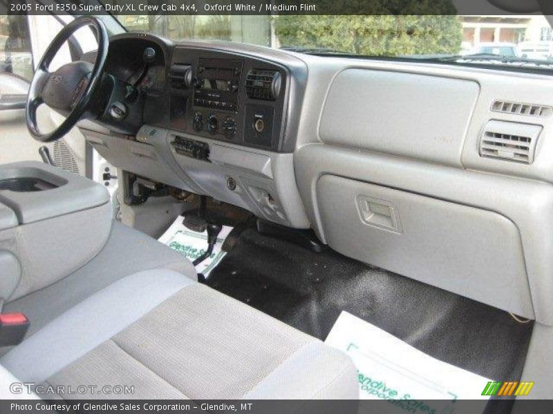 Oxford White / Medium Flint 2005 Ford F350 Super Duty XL Crew Cab 4x4