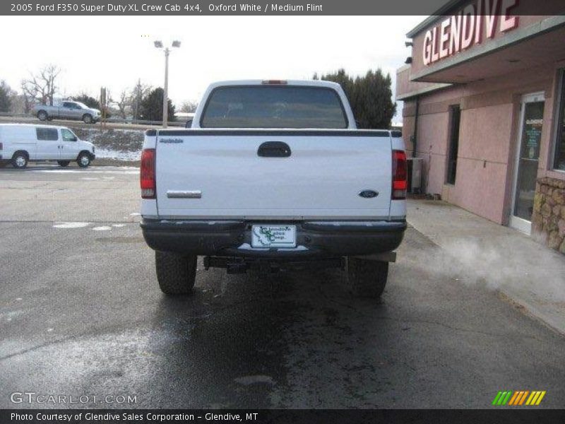 Oxford White / Medium Flint 2005 Ford F350 Super Duty XL Crew Cab 4x4