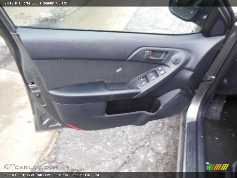 Titanium / Black 2012 Kia Forte EX