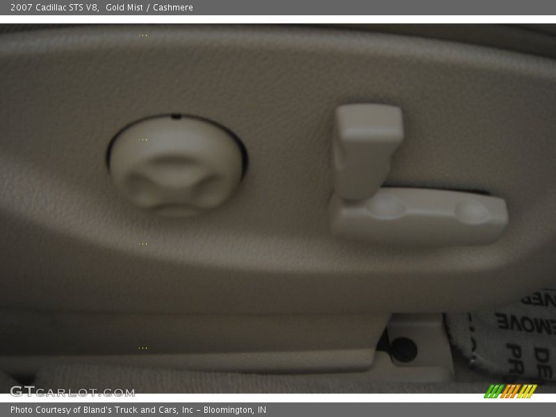 Gold Mist / Cashmere 2007 Cadillac STS V8