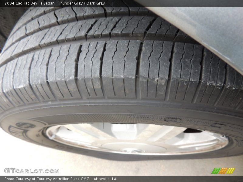 Thunder Gray / Dark Gray 2004 Cadillac DeVille Sedan