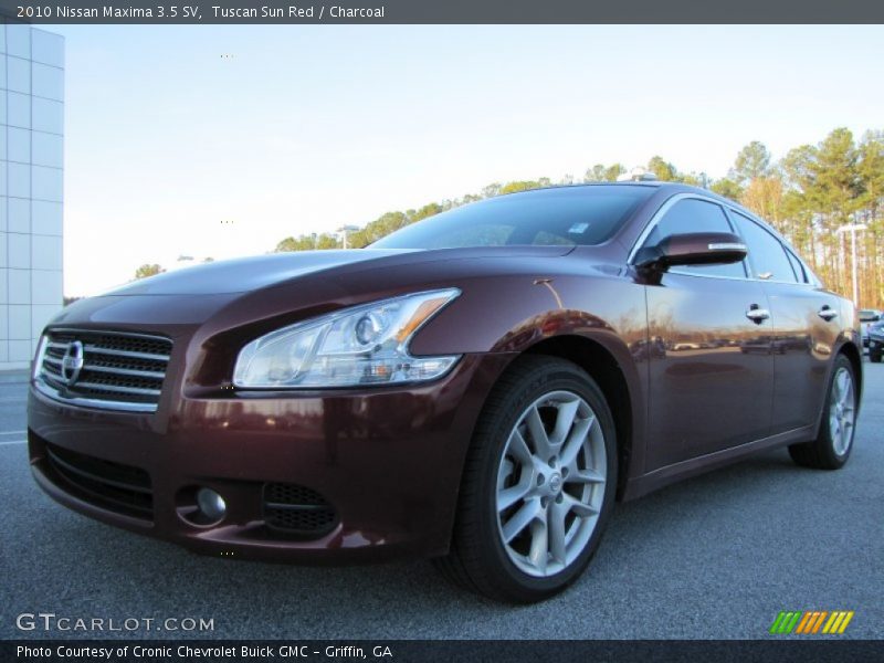 Front 3/4 View of 2010 Maxima 3.5 SV