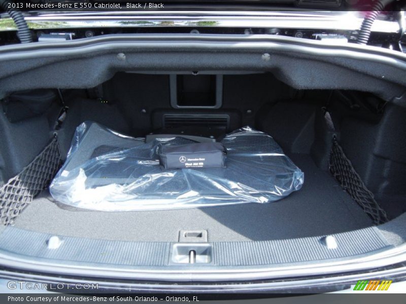  2013 E 550 Cabriolet Trunk