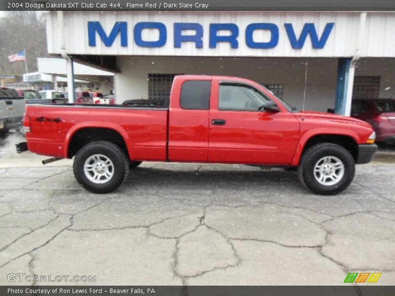 Flame Red / Dark Slate Gray 2004 Dodge Dakota SXT Club Cab 4x4