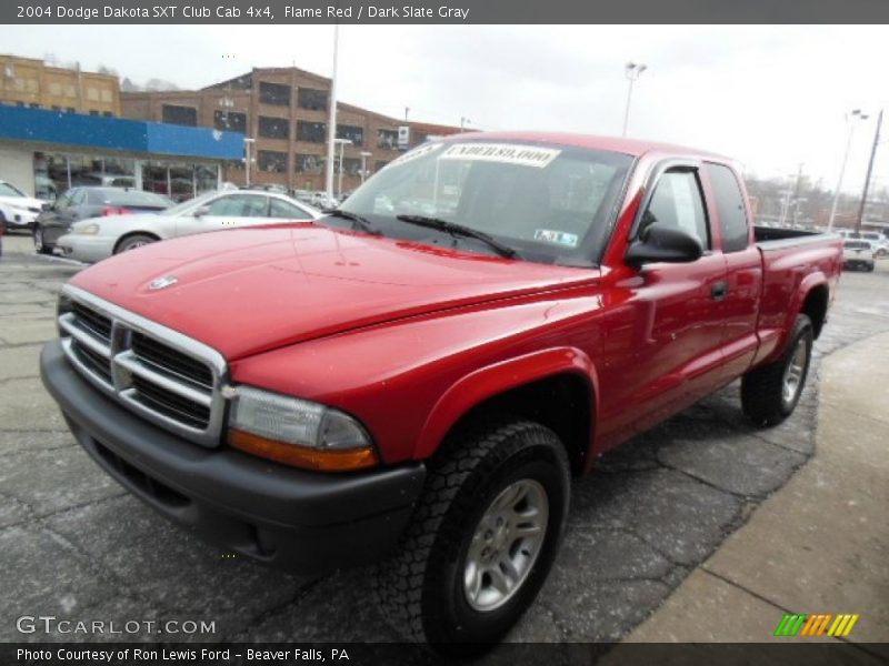 Flame Red / Dark Slate Gray 2004 Dodge Dakota SXT Club Cab 4x4
