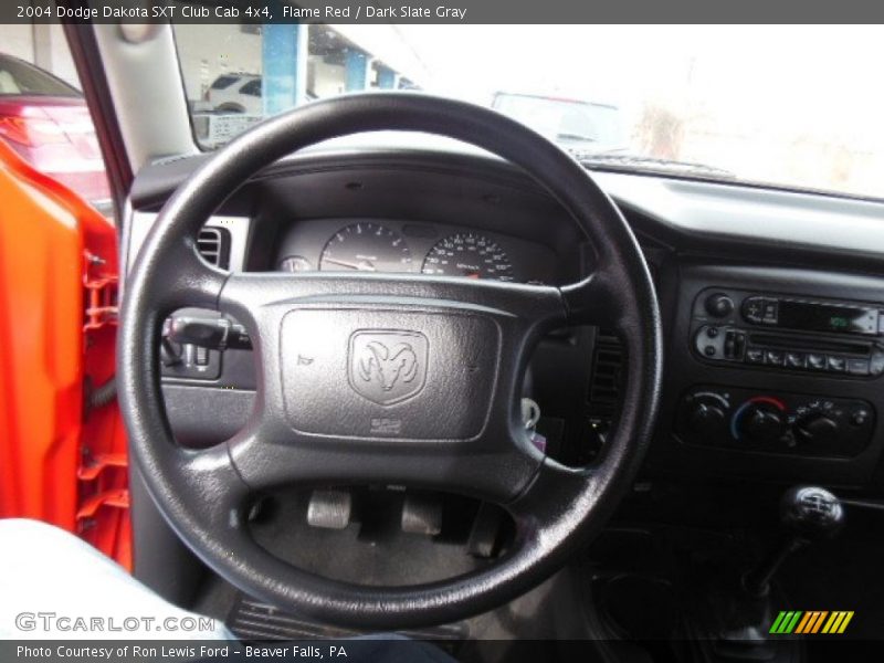 Flame Red / Dark Slate Gray 2004 Dodge Dakota SXT Club Cab 4x4
