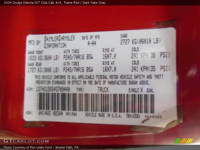 Flame Red / Dark Slate Gray 2004 Dodge Dakota SXT Club Cab 4x4
