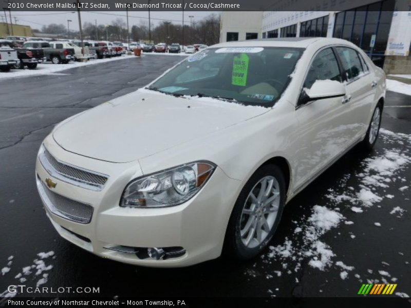 Front 3/4 View of 2010 Malibu LTZ Sedan