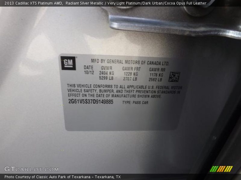 Radiant Silver Metallic / Very Light Platinum/Dark Urban/Cocoa Opus Full Leather 2013 Cadillac XTS Platinum AWD
