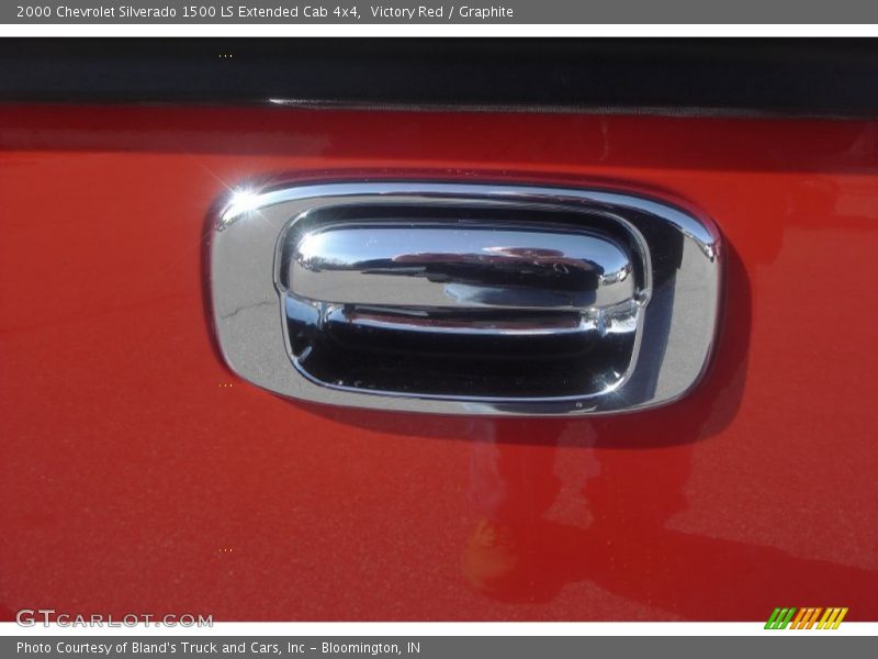Victory Red / Graphite 2000 Chevrolet Silverado 1500 LS Extended Cab 4x4