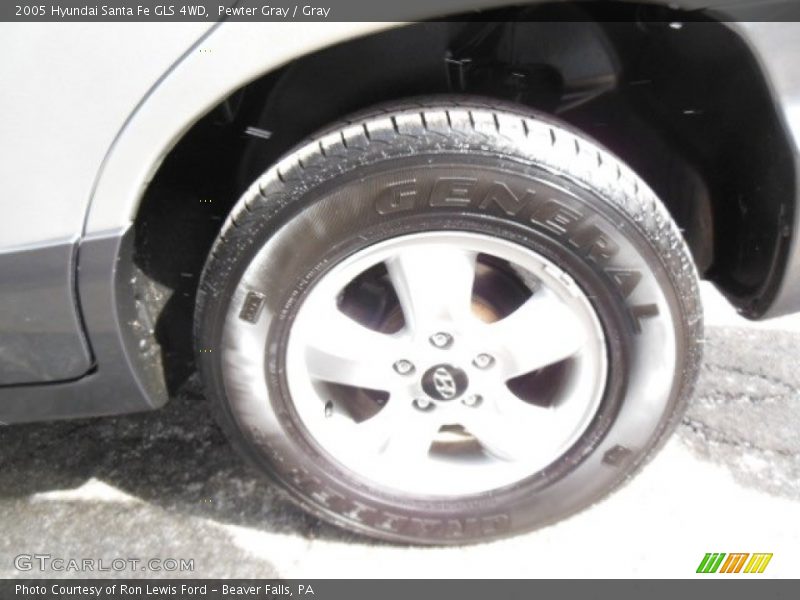 Pewter Gray / Gray 2005 Hyundai Santa Fe GLS 4WD