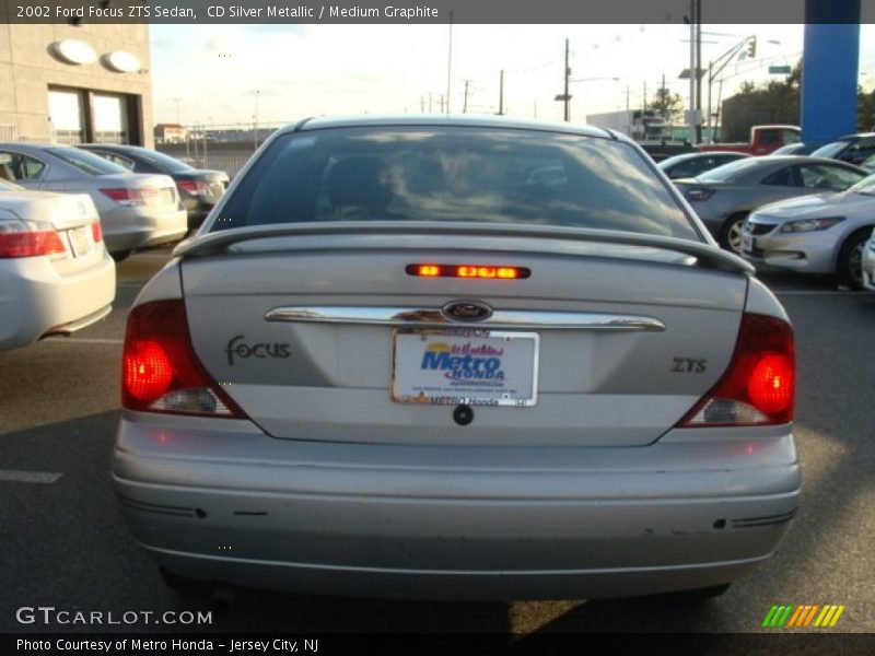 CD Silver Metallic / Medium Graphite 2002 Ford Focus ZTS Sedan