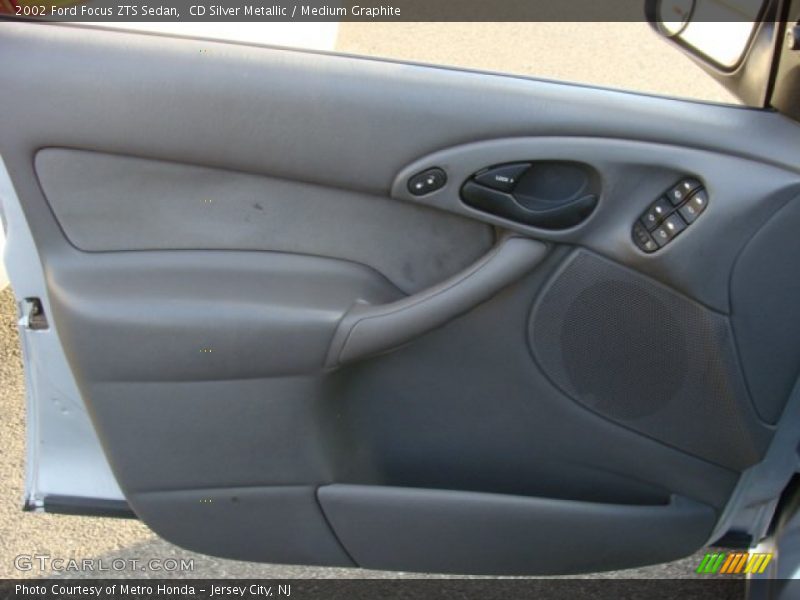 CD Silver Metallic / Medium Graphite 2002 Ford Focus ZTS Sedan