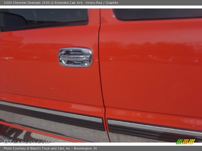 Victory Red / Graphite 2000 Chevrolet Silverado 1500 LS Extended Cab 4x4