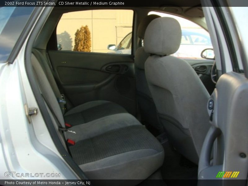 CD Silver Metallic / Medium Graphite 2002 Ford Focus ZTS Sedan