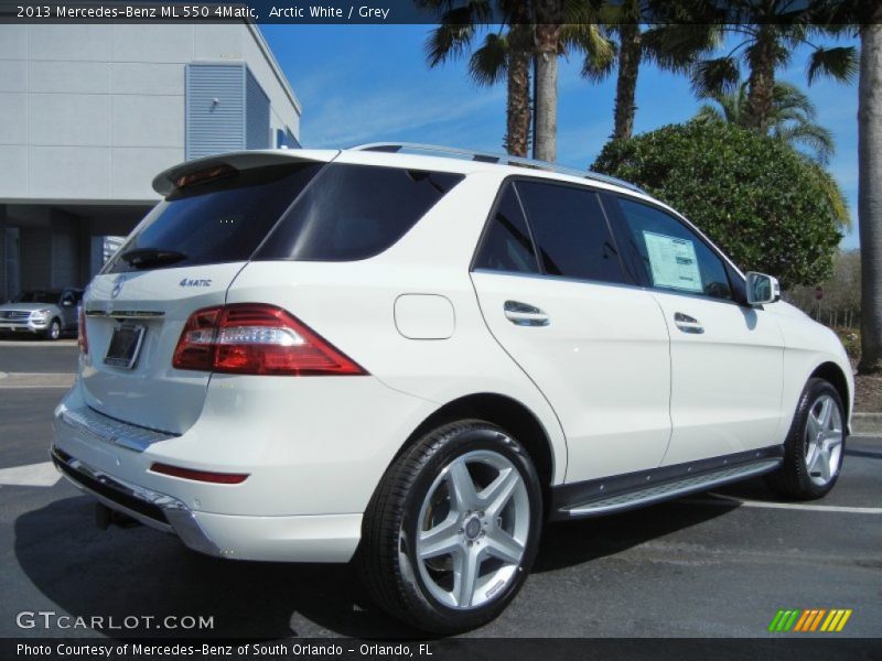 Arctic White / Grey 2013 Mercedes-Benz ML 550 4Matic