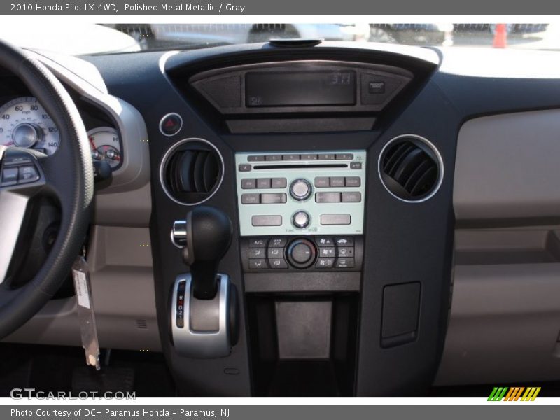 Polished Metal Metallic / Gray 2010 Honda Pilot LX 4WD