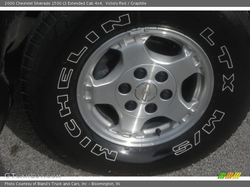 Victory Red / Graphite 2000 Chevrolet Silverado 1500 LS Extended Cab 4x4