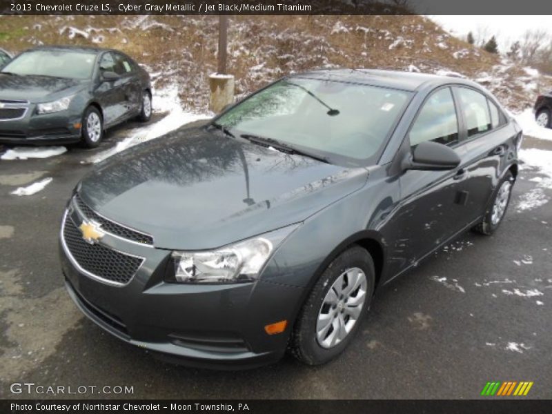 Cyber Gray Metallic / Jet Black/Medium Titanium 2013 Chevrolet Cruze LS