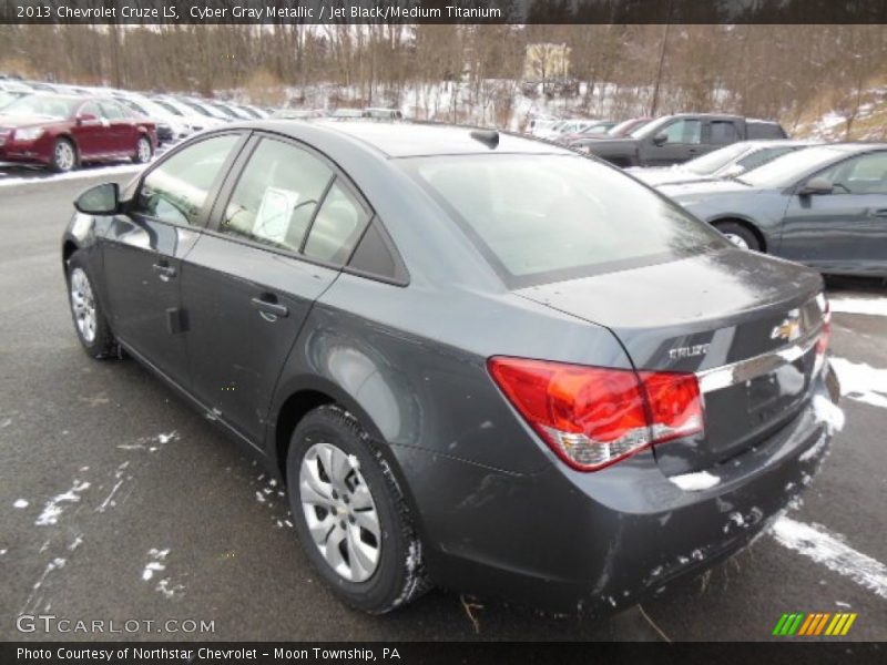 Cyber Gray Metallic / Jet Black/Medium Titanium 2013 Chevrolet Cruze LS