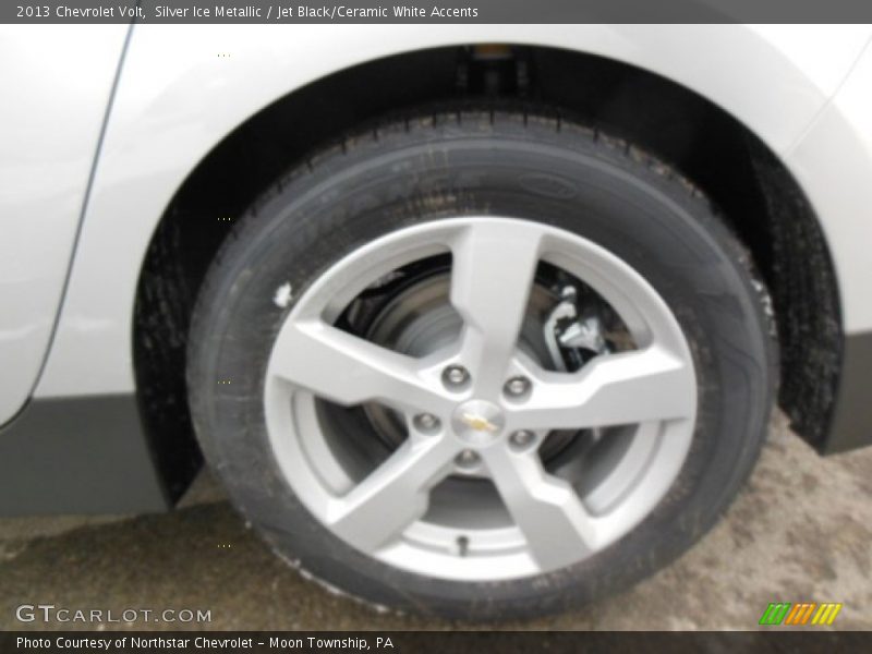 Silver Ice Metallic / Jet Black/Ceramic White Accents 2013 Chevrolet Volt