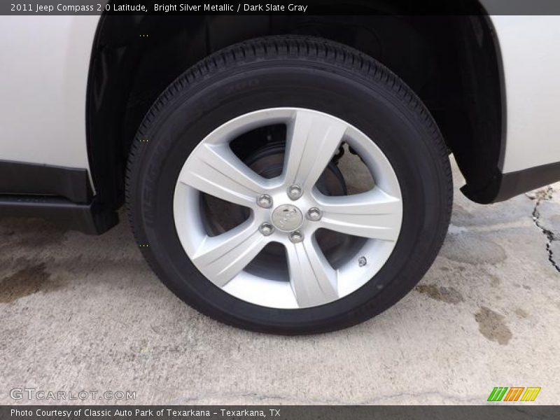 Bright Silver Metallic / Dark Slate Gray 2011 Jeep Compass 2.0 Latitude