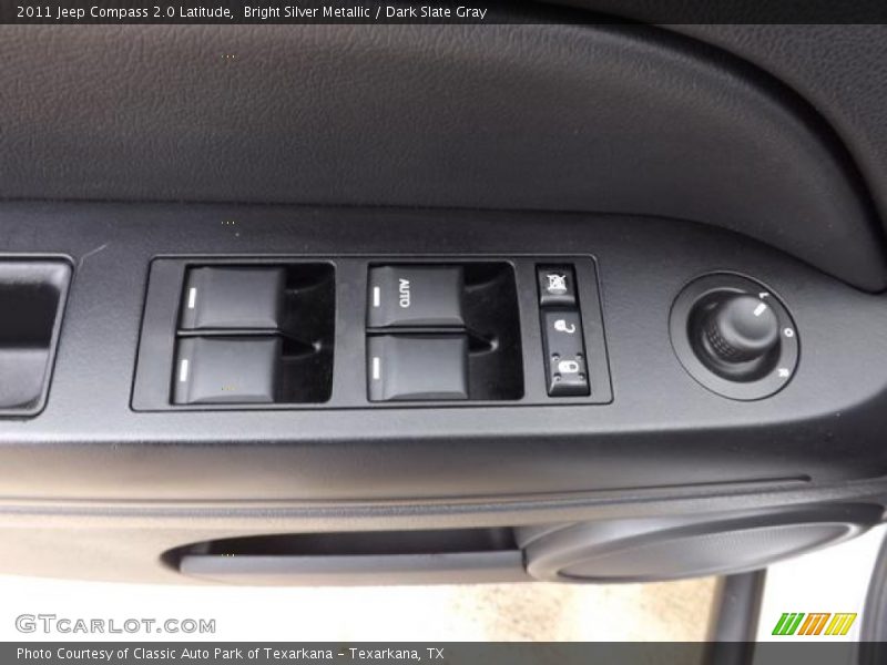 Bright Silver Metallic / Dark Slate Gray 2011 Jeep Compass 2.0 Latitude