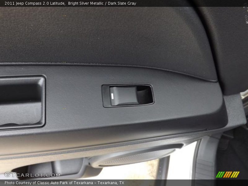Bright Silver Metallic / Dark Slate Gray 2011 Jeep Compass 2.0 Latitude