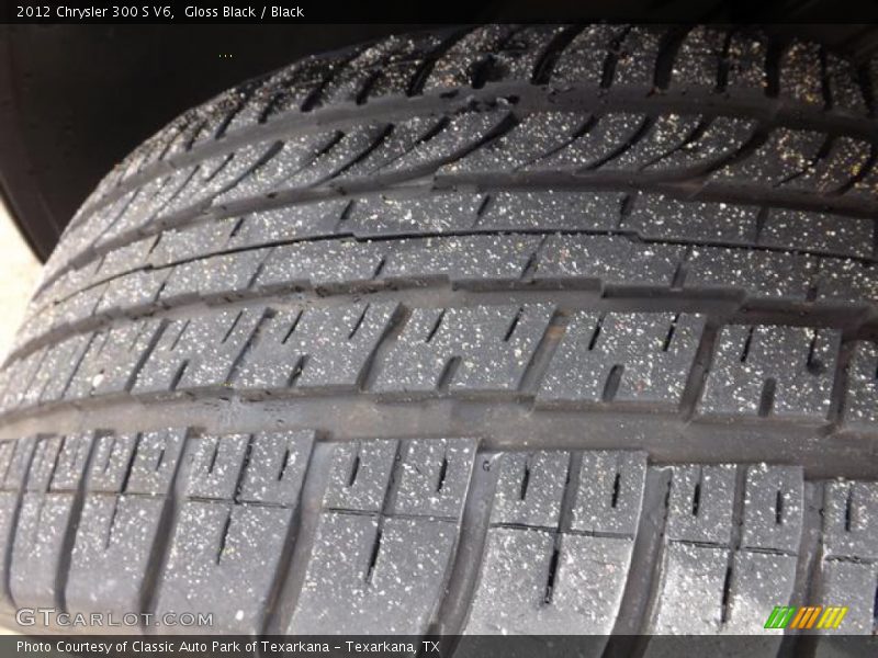 Gloss Black / Black 2012 Chrysler 300 S V6