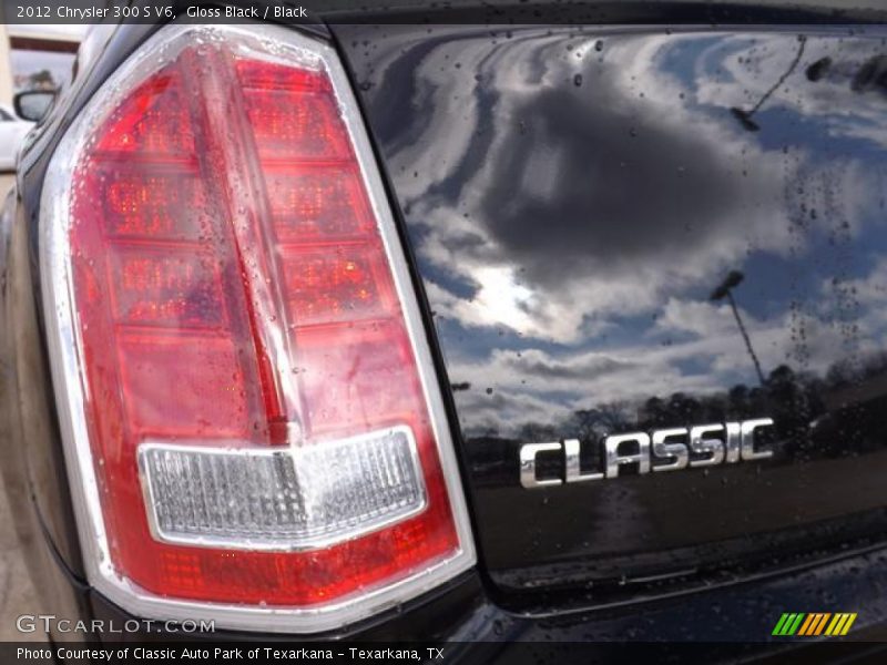 Gloss Black / Black 2012 Chrysler 300 S V6