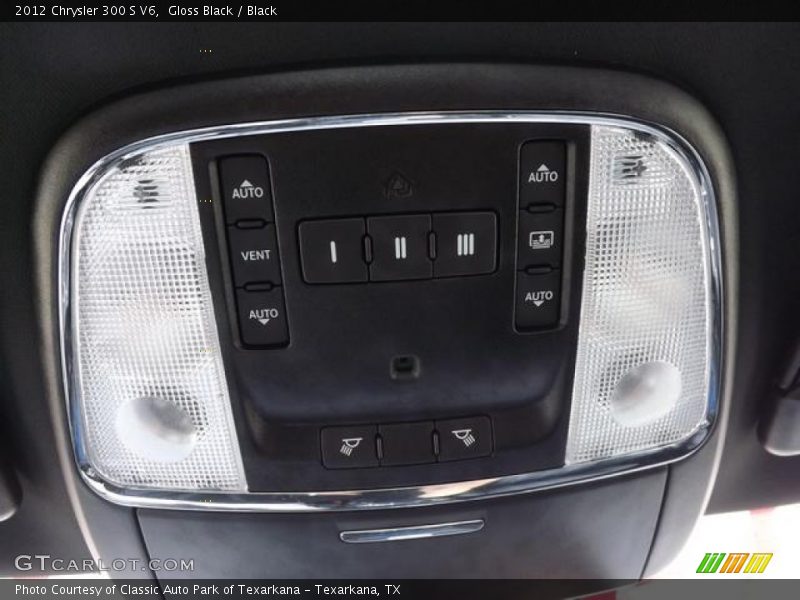 Gloss Black / Black 2012 Chrysler 300 S V6