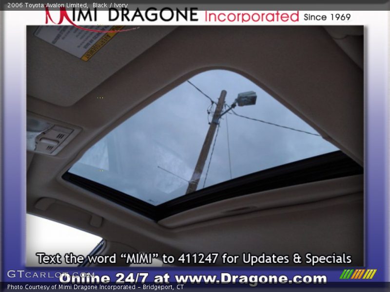 Black / Ivory 2006 Toyota Avalon Limited