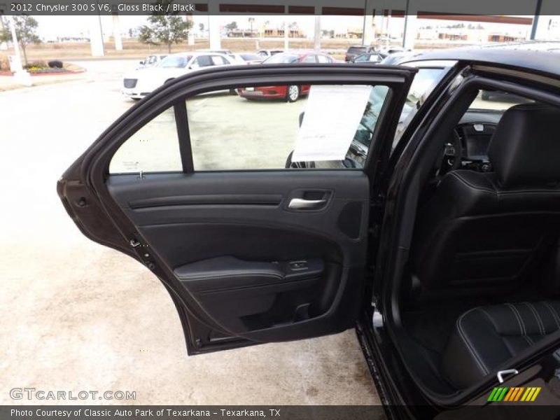 Gloss Black / Black 2012 Chrysler 300 S V6