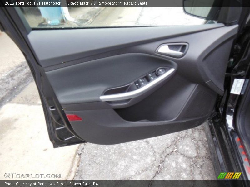 Tuxedo Black / ST Smoke Storm Recaro Seats 2013 Ford Focus ST Hatchback