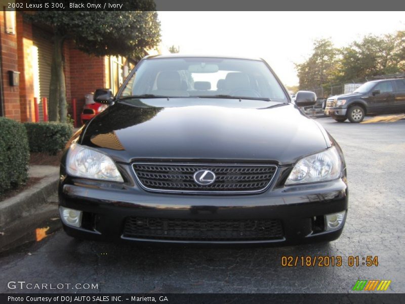 Black Onyx / Ivory 2002 Lexus IS 300