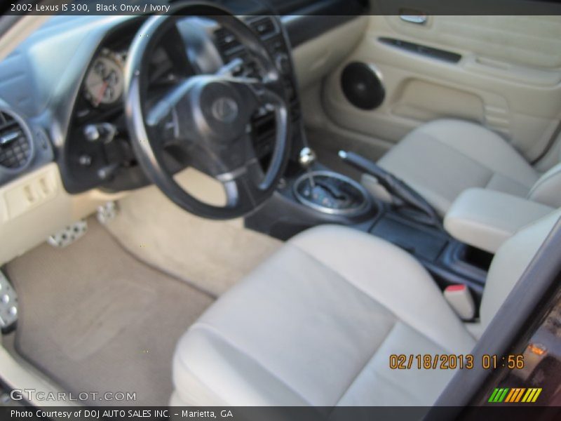 Black Onyx / Ivory 2002 Lexus IS 300