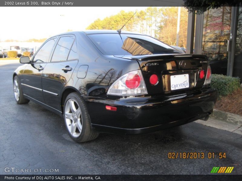 Black Onyx / Ivory 2002 Lexus IS 300