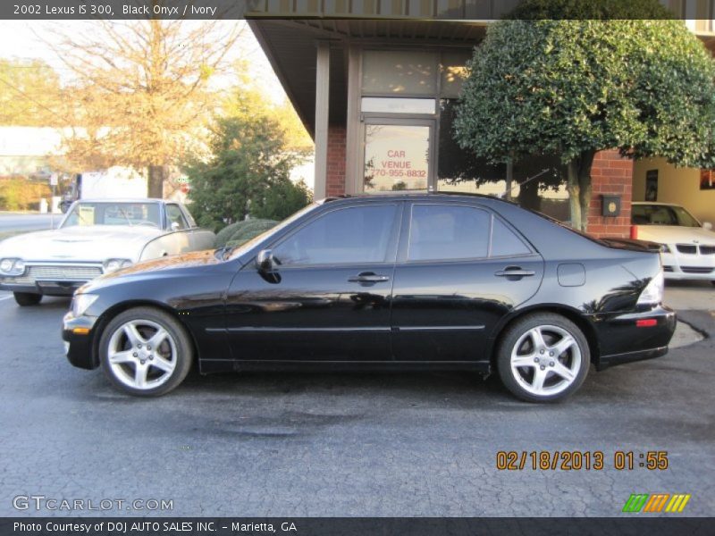 Black Onyx / Ivory 2002 Lexus IS 300