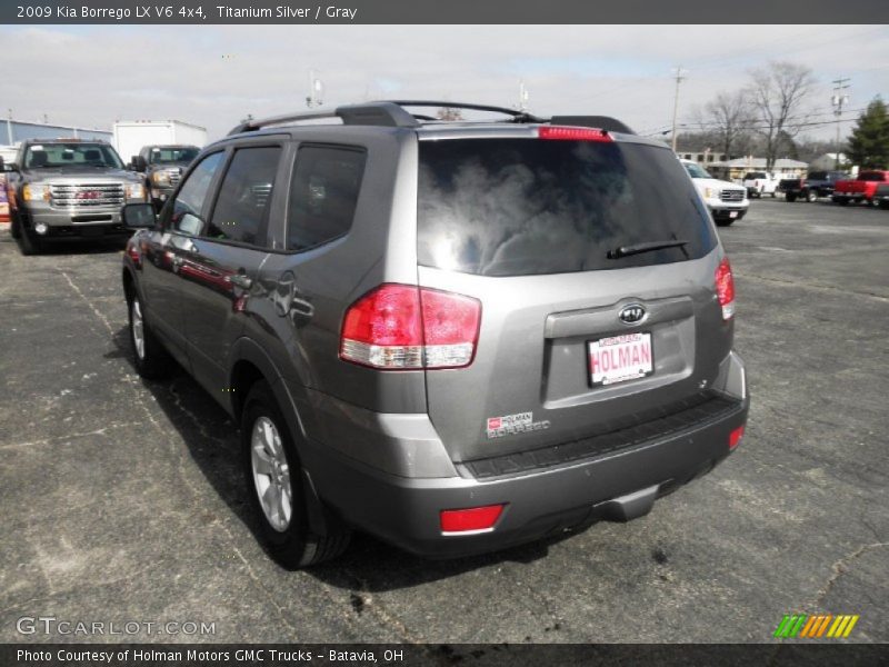 Titanium Silver / Gray 2009 Kia Borrego LX V6 4x4