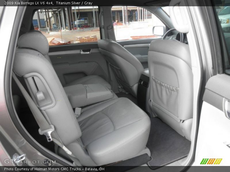 Titanium Silver / Gray 2009 Kia Borrego LX V6 4x4