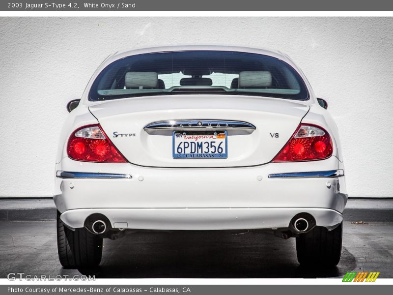 White Onyx / Sand 2003 Jaguar S-Type 4.2
