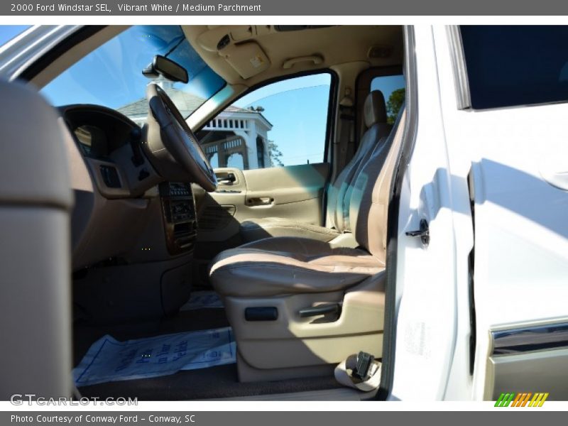 Vibrant White / Medium Parchment 2000 Ford Windstar SEL