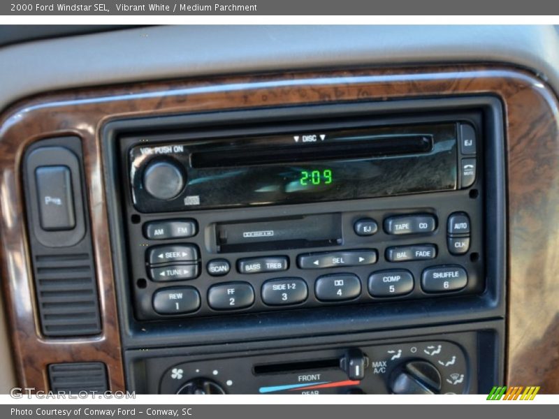 Vibrant White / Medium Parchment 2000 Ford Windstar SEL