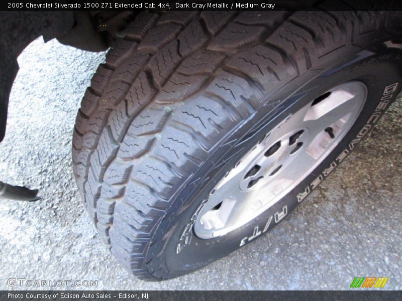 Dark Gray Metallic / Medium Gray 2005 Chevrolet Silverado 1500 Z71 Extended Cab 4x4