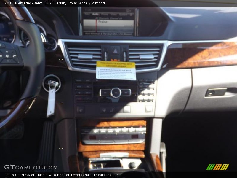 Polar White / Almond 2013 Mercedes-Benz E 350 Sedan