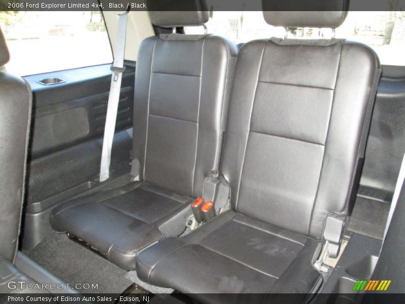 Rear Seat of 2006 Explorer Limited 4x4