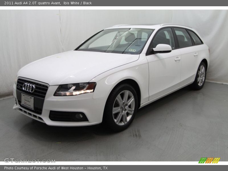Front 3/4 View of 2011 A4 2.0T quattro Avant