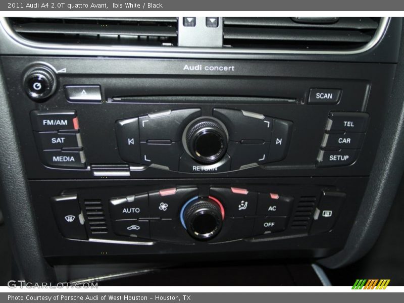Controls of 2011 A4 2.0T quattro Avant