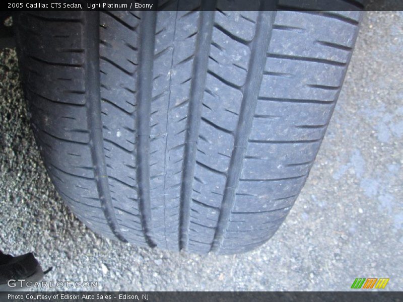 Light Platinum / Ebony 2005 Cadillac CTS Sedan